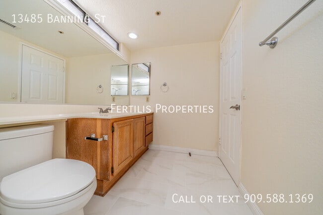 Building Photo - 13485 Banning St