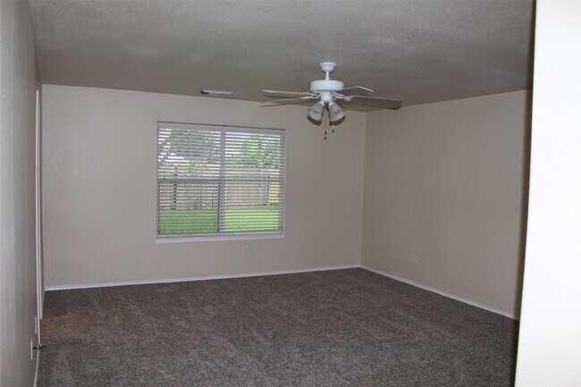Building Photo - 1726 Serenata Ln