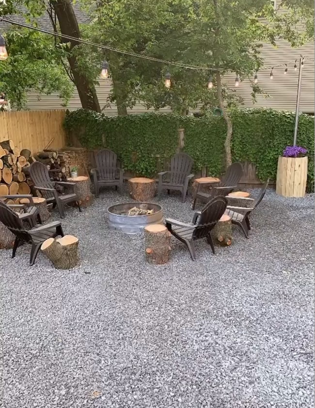 backyard, river view, 2-3 parking spots,(hot tub not included) - 135 E Wayne Ter