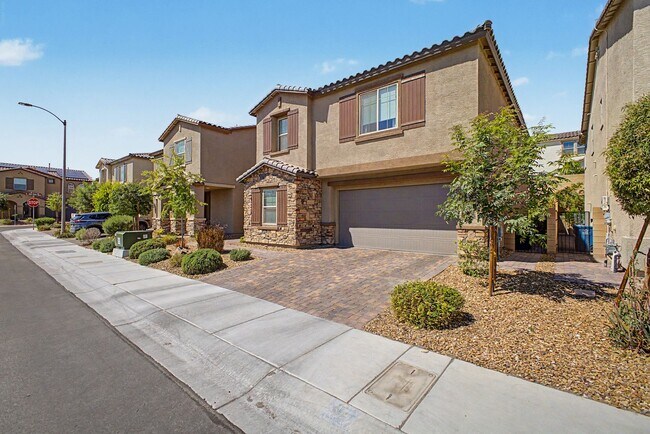 Building Photo - Upgraded 4 bedroom home in Skye Canyon gated community!