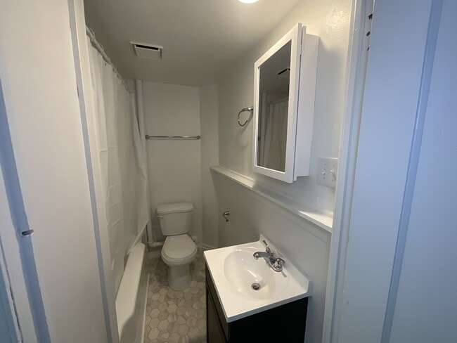 Building Photo - 430 Swatara St