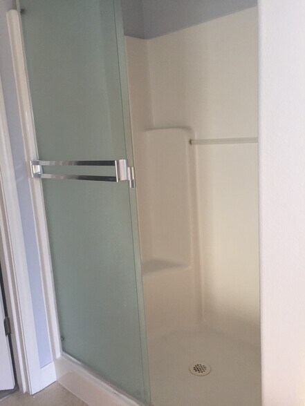 Building Photo - 13918 NE 78th St