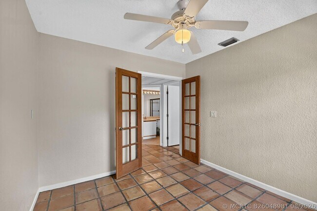 Building Photo - 5451 Verona Dr