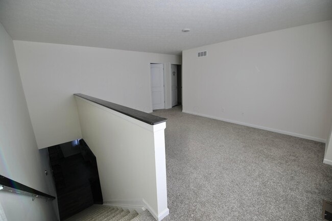 Building Photo - 216 Old Bay Dr