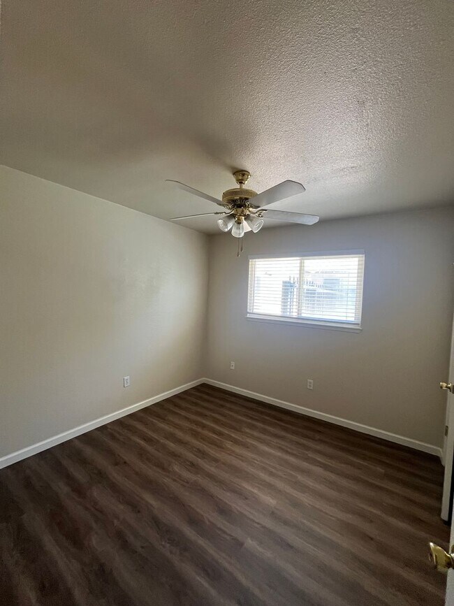 Building Photo - 2805 Campbell Ln