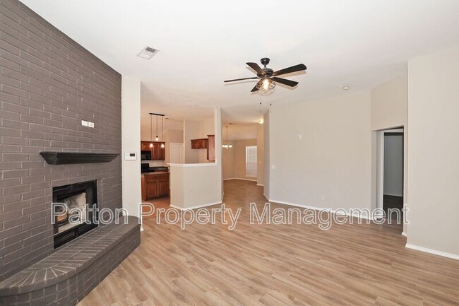 Building Photo - 6205 Janae St
