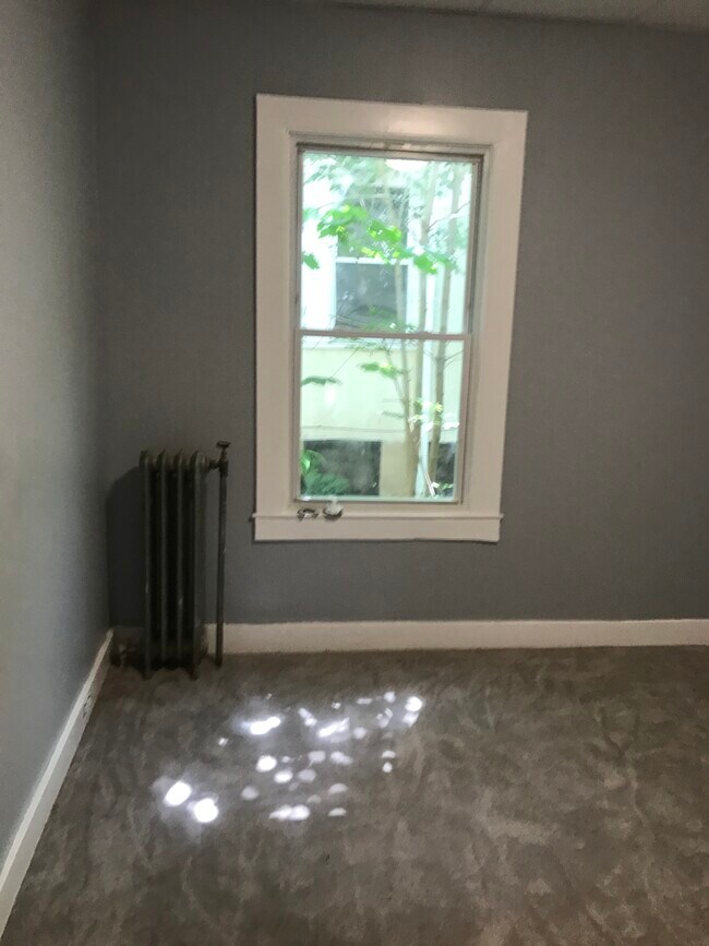 Bedroom 3 - 1028 Clay Ave