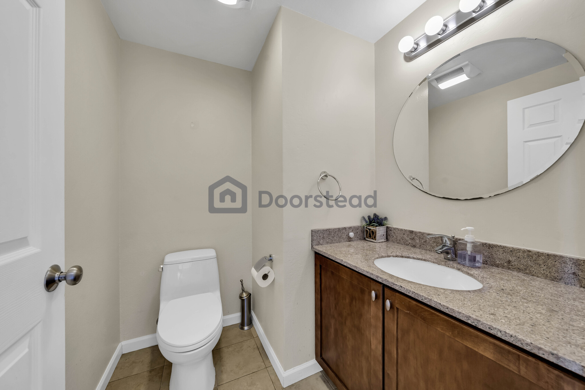 Building Photo - 641 Stonegate Dr