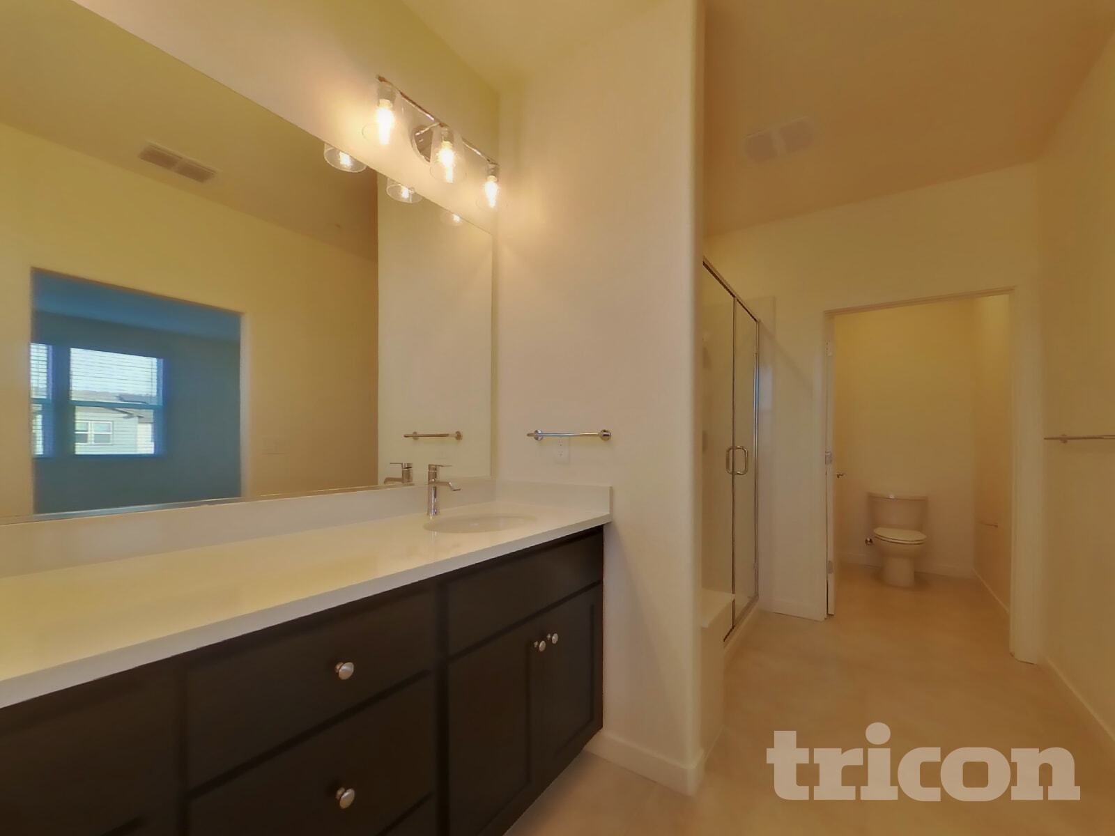 Building Photo - 2058 Delta Vw Ave