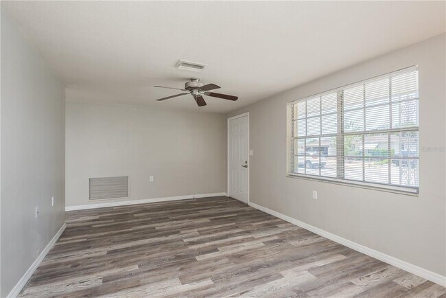 Building Photo - 5646 Festivo Dr