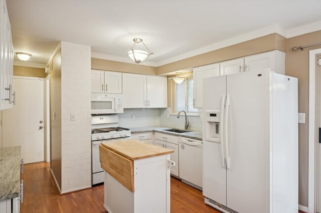 Building Photo - 4254 Halkirk Dr