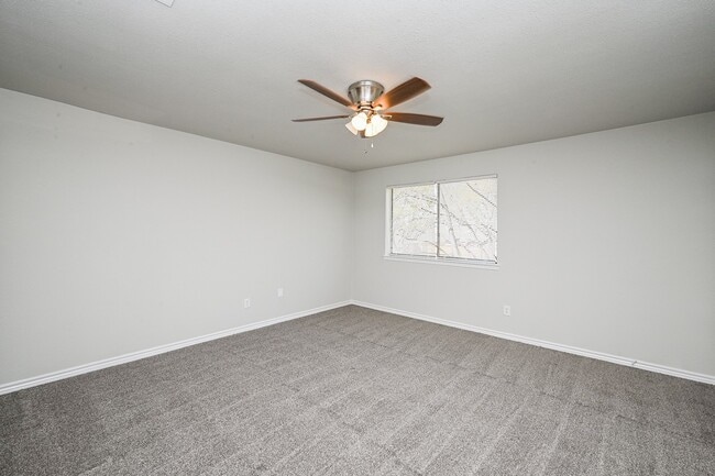 Building Photo - 6514 Kentwick Dr