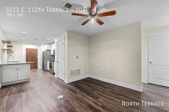 Building Photo - 5211 E 112 Terrace