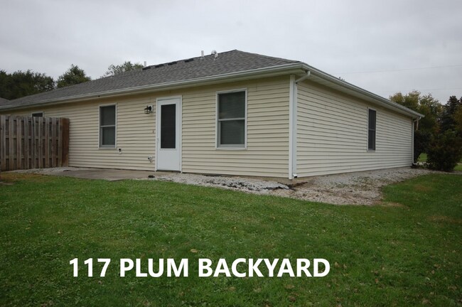 Building Photo - 115-117 South Plum