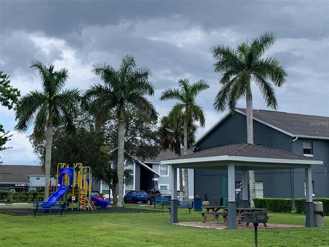 Building Photo - 4214 Pershing Pointe Pl