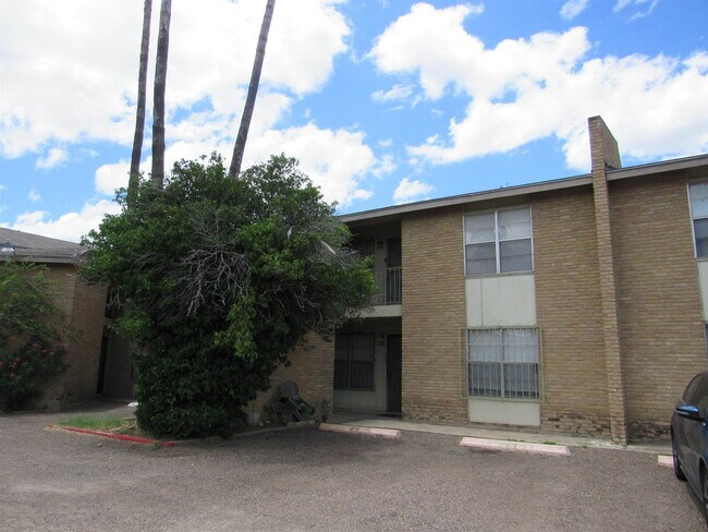 Building Photo - 5302 Springfield Ave