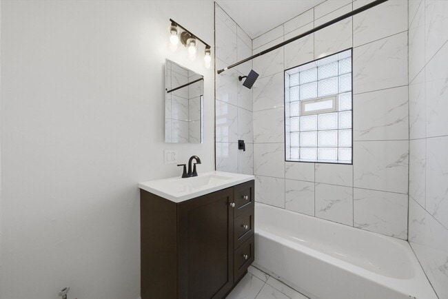 Building Photo - 4957 W Superior St