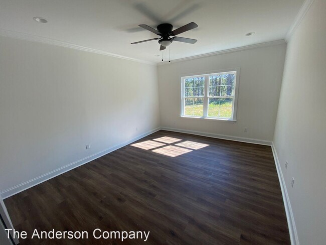 Building Photo - 4 br, 3.5 bath House - 120 Chapel Ct
