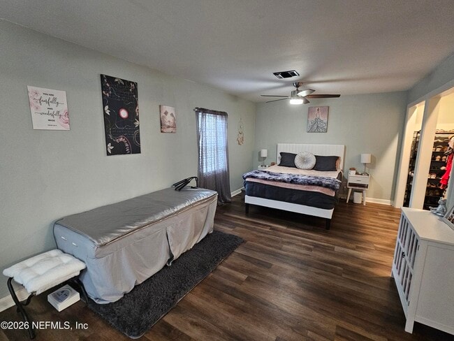 Building Photo - 7269 Balboa Rd