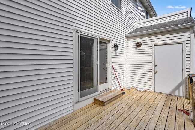 Building Photo - 30 Winged Foot Ln