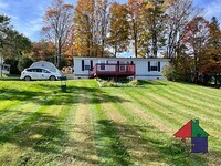 Building Photo - Your Dream Home Awaits: Spacious 3-Bedroom...