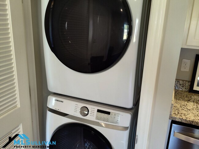 Building Photo - 1202 Liberty St