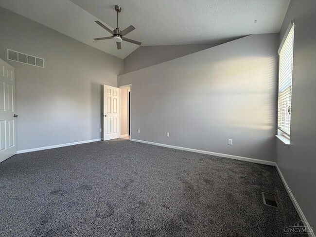 Building Photo - 7801 Livingston Dr