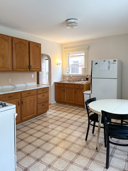 Building Photo - 509 Orange St