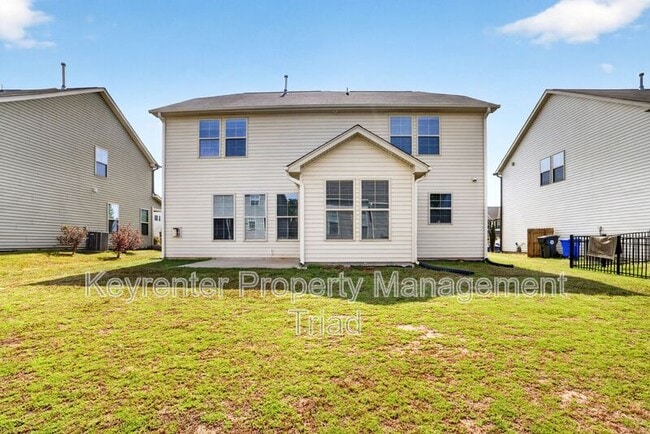 Building Photo - 504 Eagles Wy