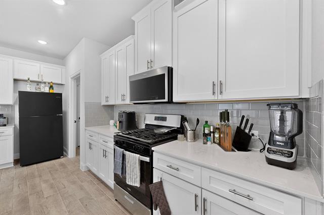 Building Photo - 1720 Barnwood Trce