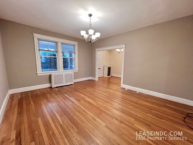 Building Photo - 1323 Randolph St NW