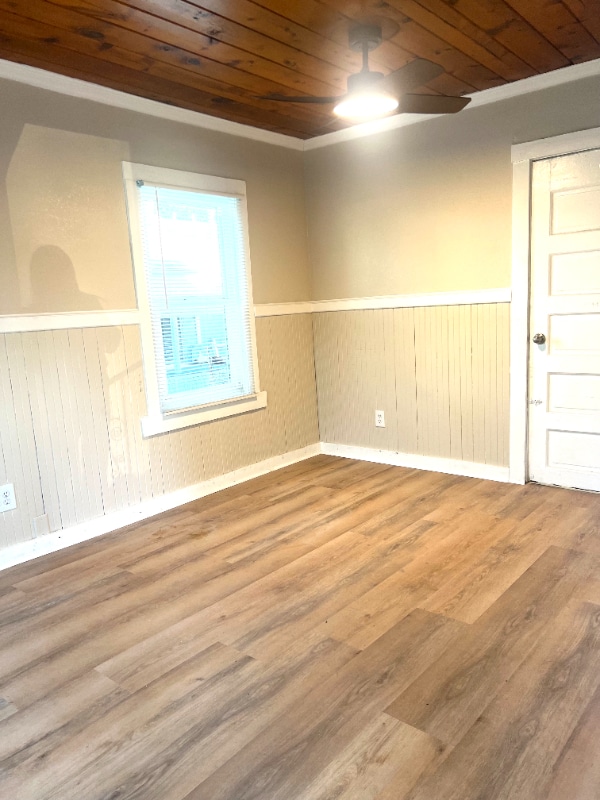 Building Photo - 606 W 4th Ave