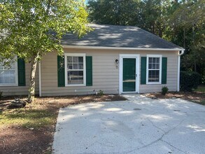 Building Photo - 15 Heritage Village Ln