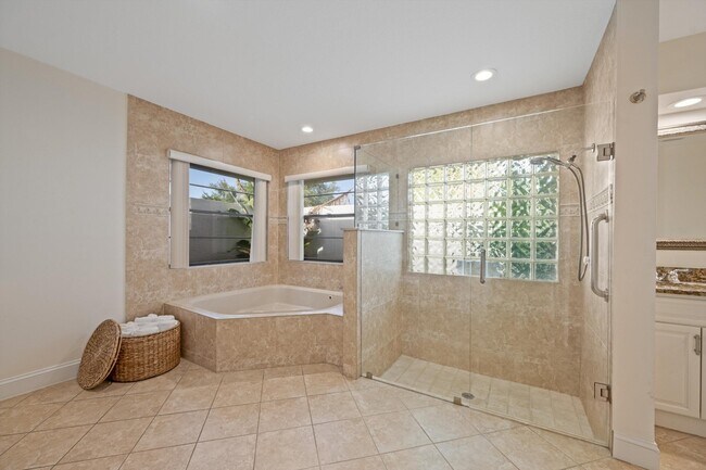 Building Photo - 14596 Belmont Trce