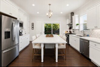 Building Photo - 7711 Shannon Dr