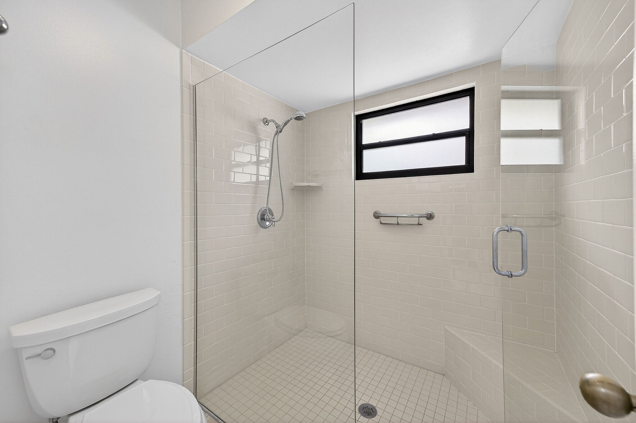 Building Photo - 1886 Demetree Dr