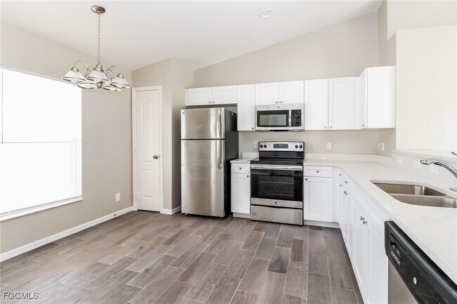 Building Photo - 1713 NW 12th St