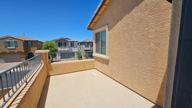 Building Photo - Large 4 bedroom in gated Stetson Trails Community