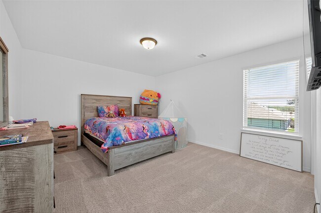 Building Photo - 21624 Elmheart Dr