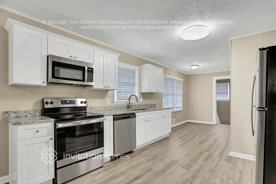 Building Photo - 6286 David Ln SW