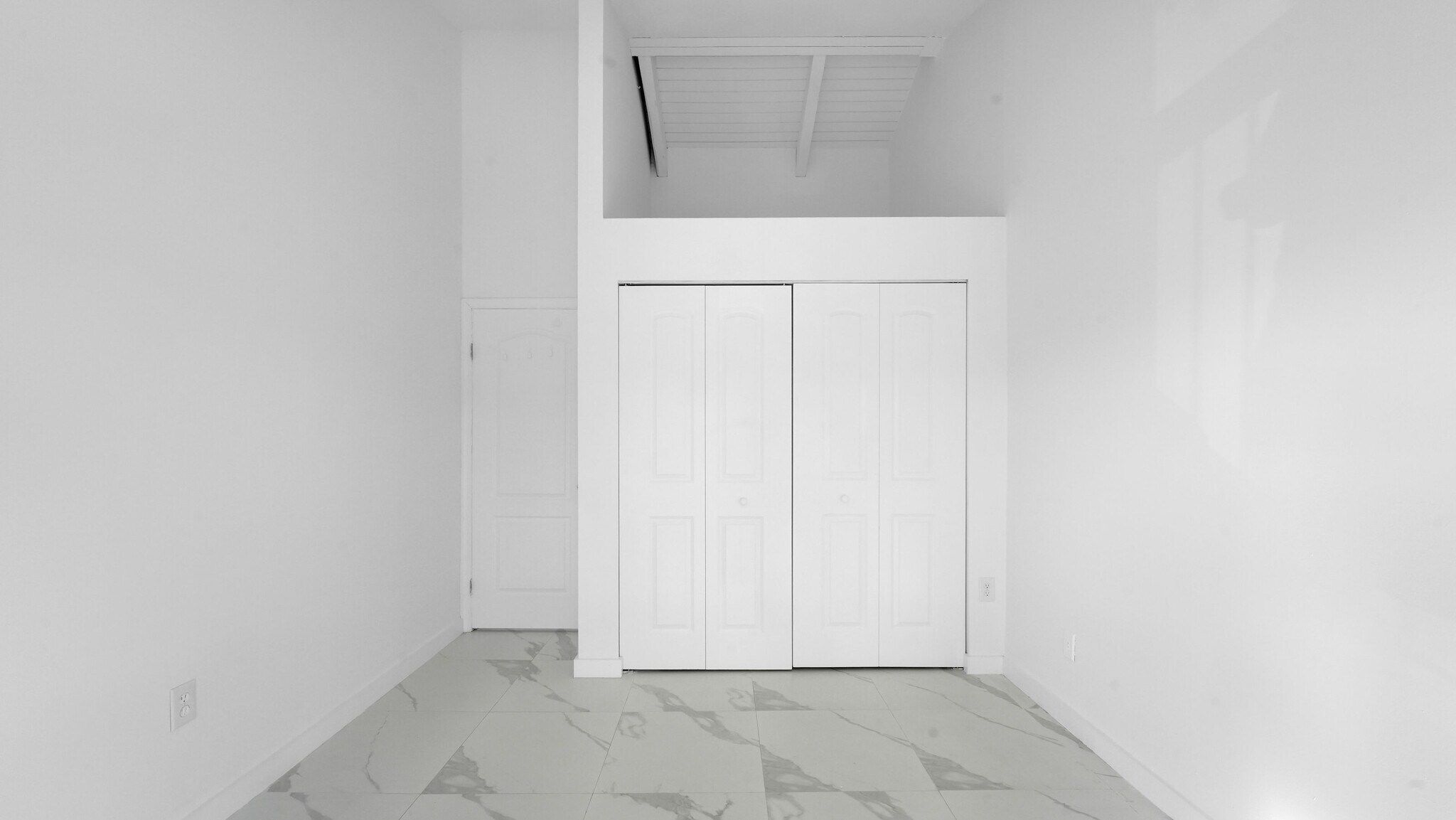 Building Photo - 1917 SW 107th Ave