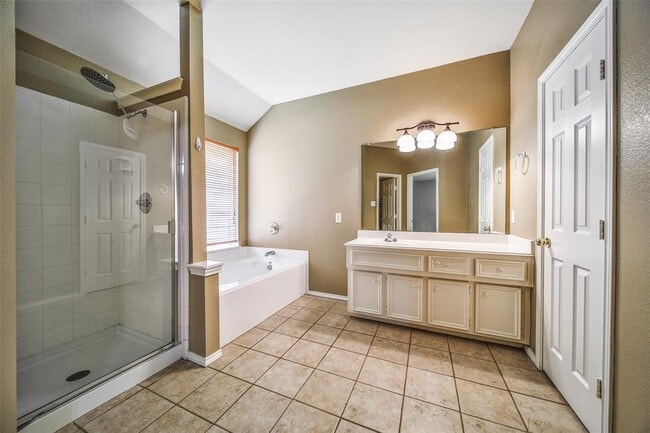 Building Photo - 1810 Carly Cove Ct