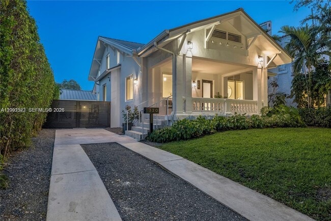 Building Photo - 320 NE 88th St