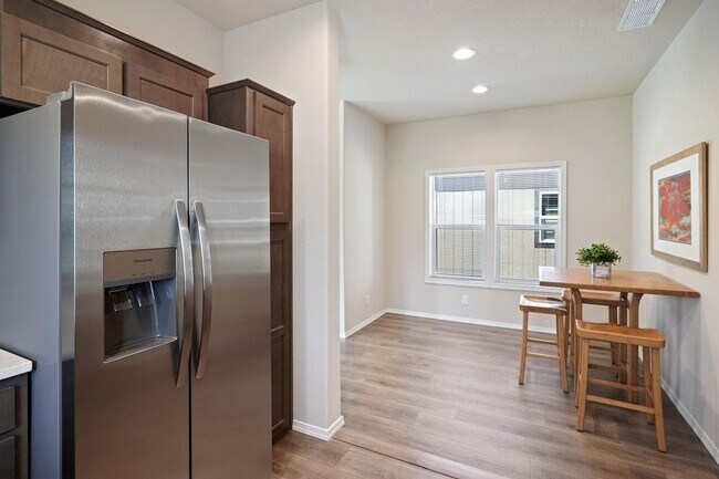 Building Photo - 3 Bed 2 Bath Brand New - Single level