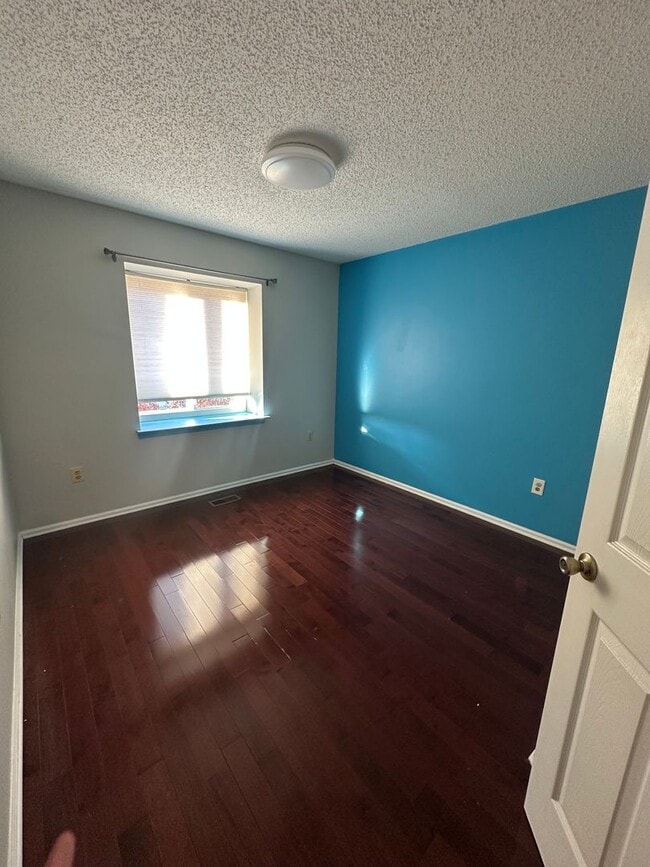 Building Photo - 26 Catherine Ct