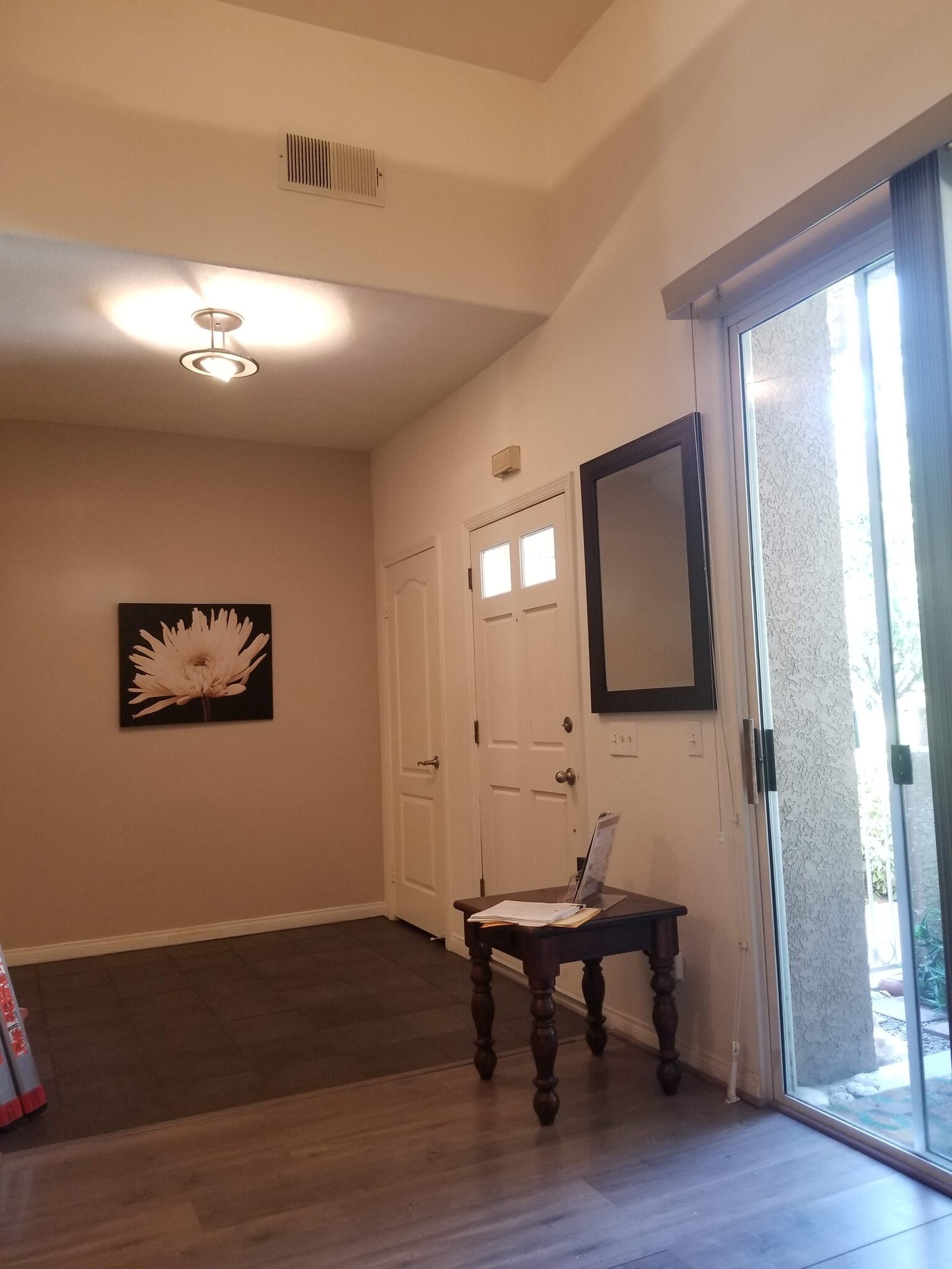 Building Photo - 25701 Holiday Cir