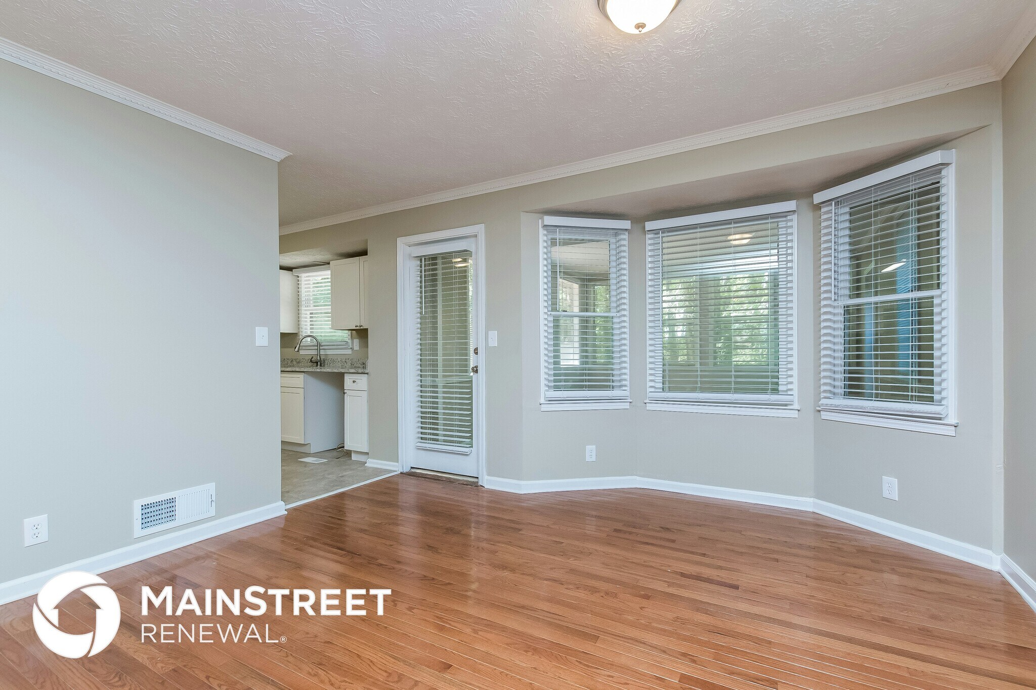 Building Photo - 3865 Westmoreland Dr NW