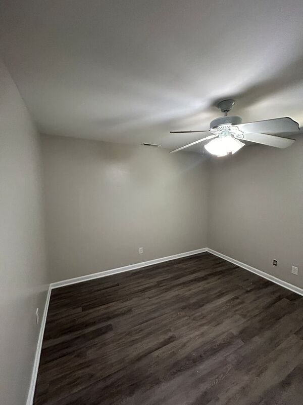 Building Photo - 2001 Old Iron Rd