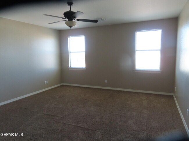 Building Photo - 1617 Etling Way