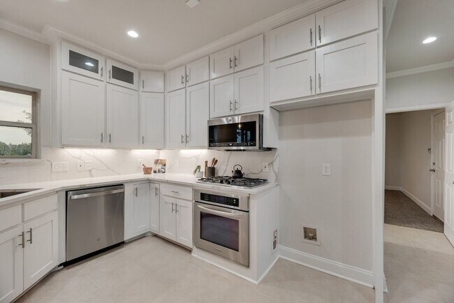 Building Photo - 5855 Co Rd 408